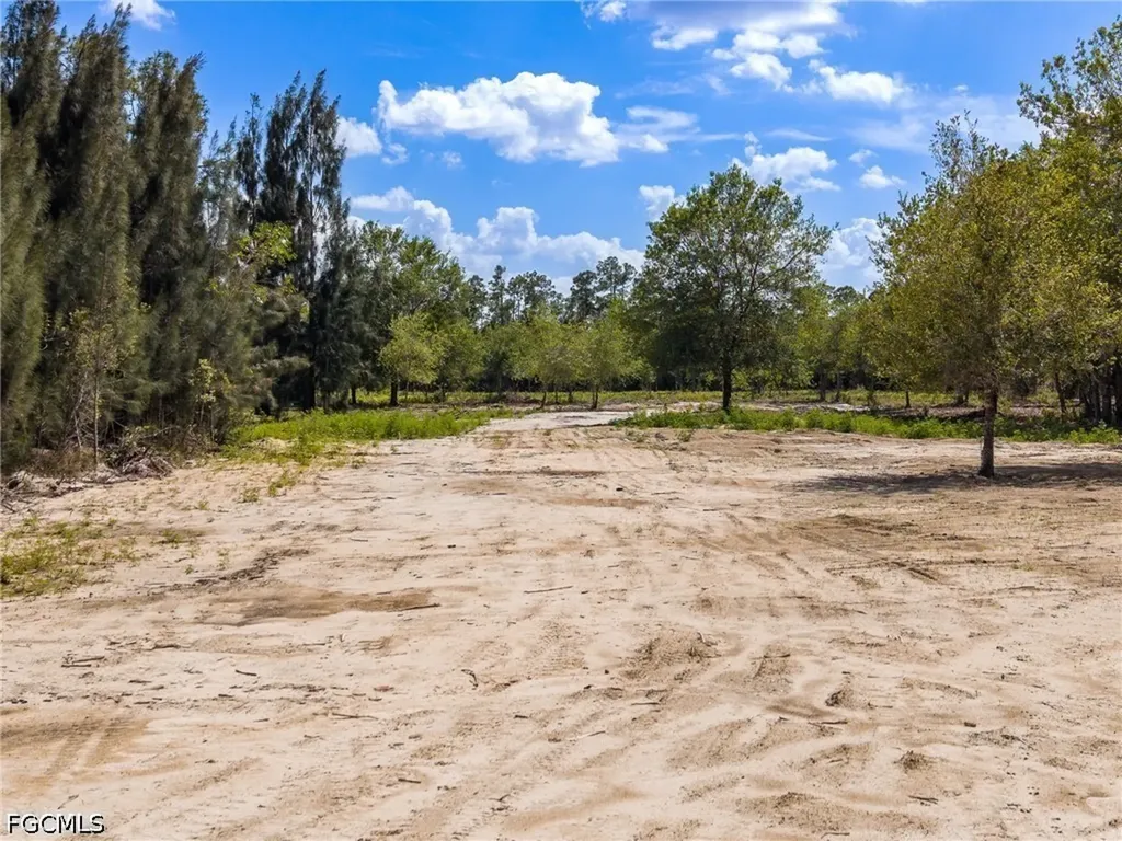 11540 Fox Hill Road North Fort Myers FL 33917