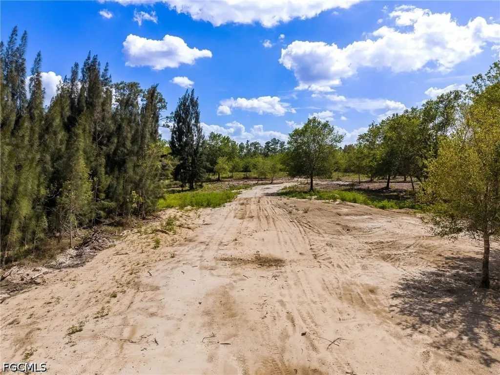 11540 Fox Hill Road North Fort Myers FL 33917