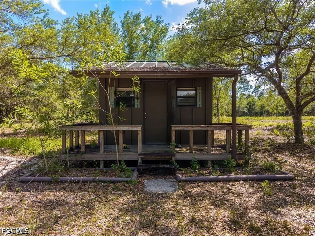 11540 Fox Hill Road North Fort Myers FL 33917