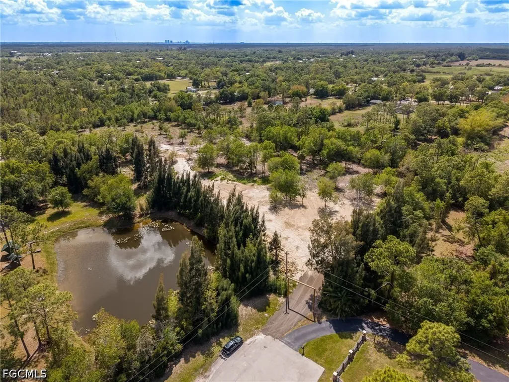 11540 Fox Hill Road North Fort Myers FL 33917