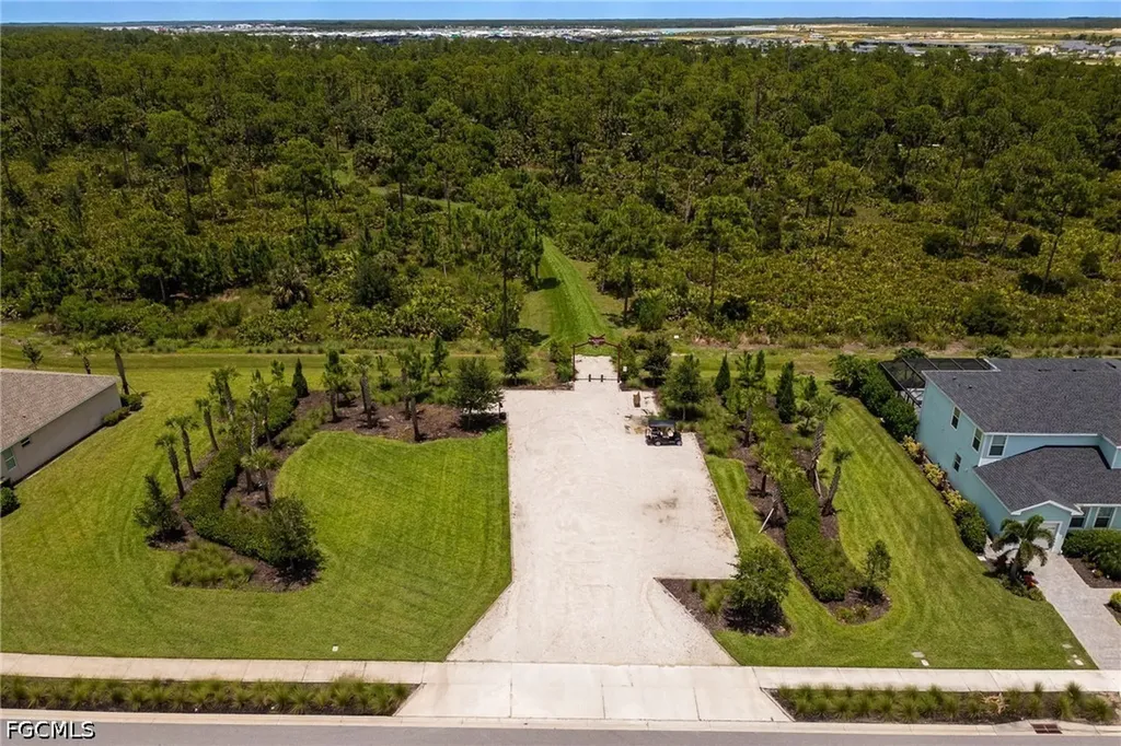11540 Fox Hill Road North Fort Myers FL 33917