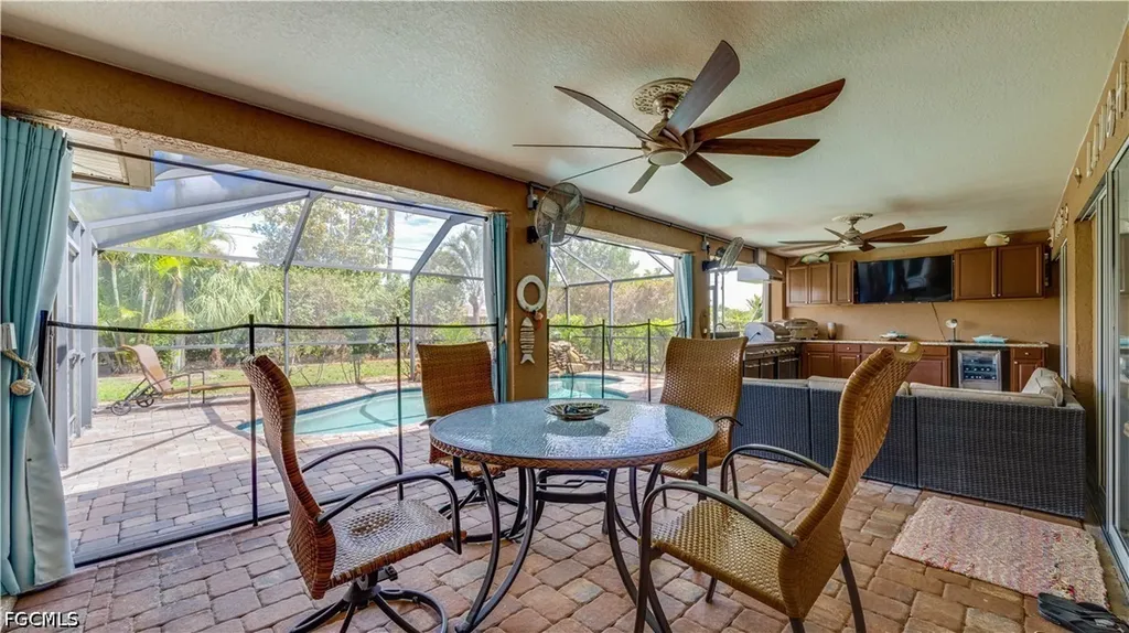 2821 SE 8th Avenue Cape Coral FL 33904