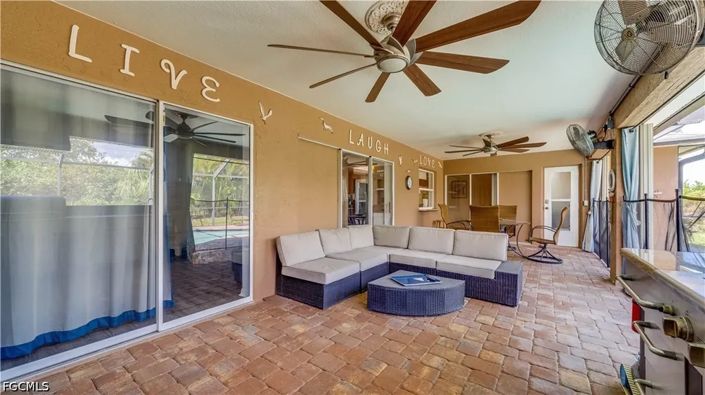 2821 SE 8th Avenue Cape Coral FL 33904