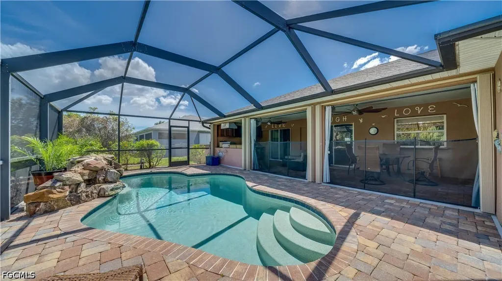 2821 SE 8th Avenue Cape Coral FL 33904