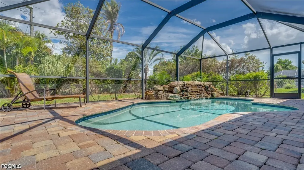 2821 SE 8th Avenue Cape Coral FL 33904