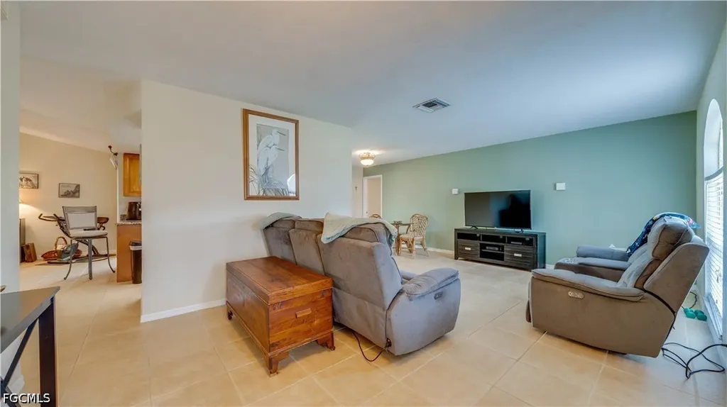 2821 SE 8th Avenue Cape Coral FL 33904