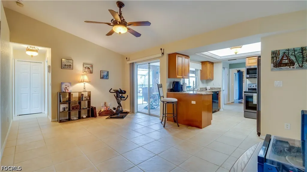 2821 SE 8th Avenue Cape Coral FL 33904