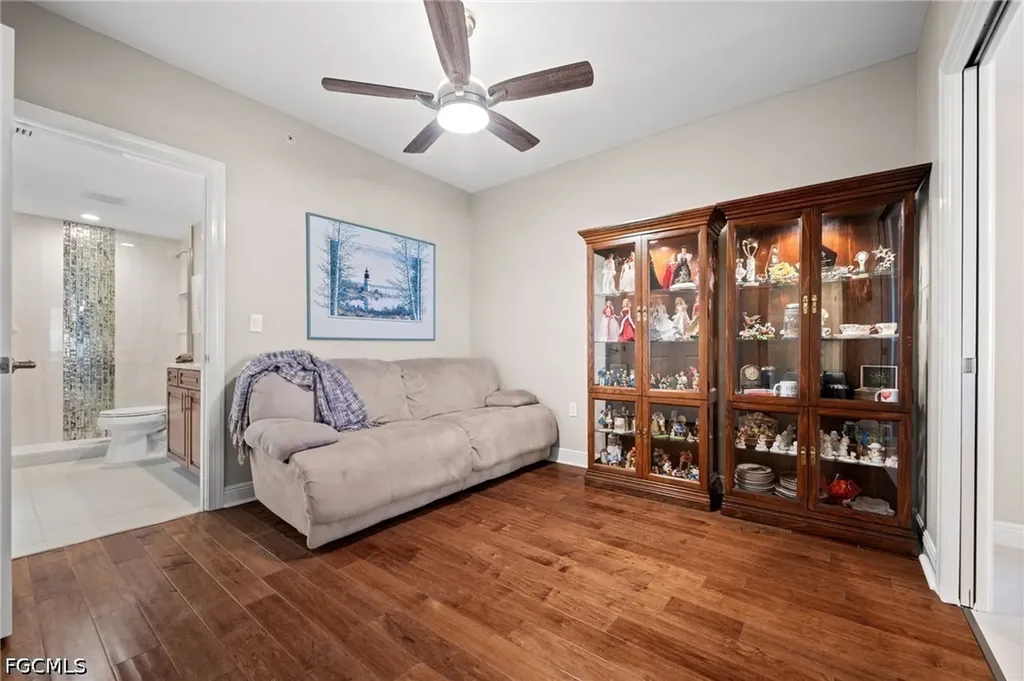 2090 W First Street Fort Myers FL 33901