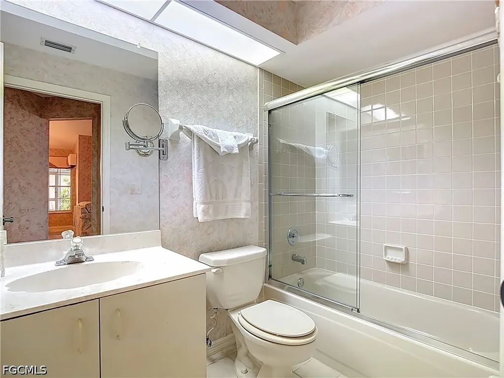 2181 Rio Nuevo Drive North Fort Myers FL 33917