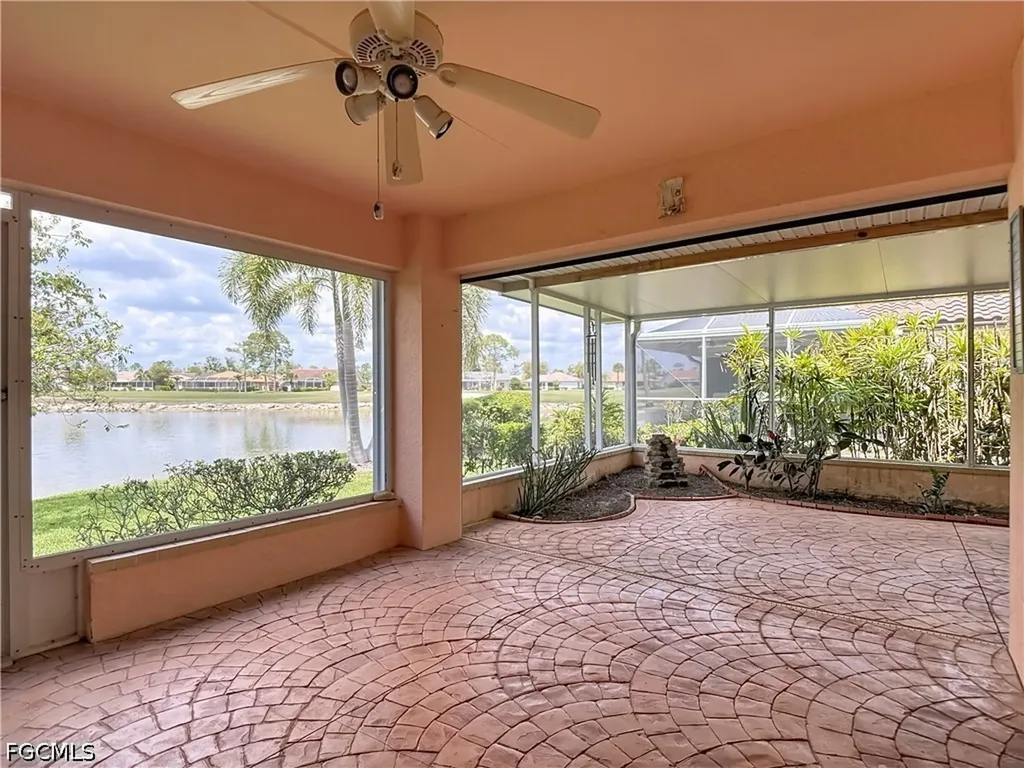 2181 Rio Nuevo Drive North Fort Myers FL 33917