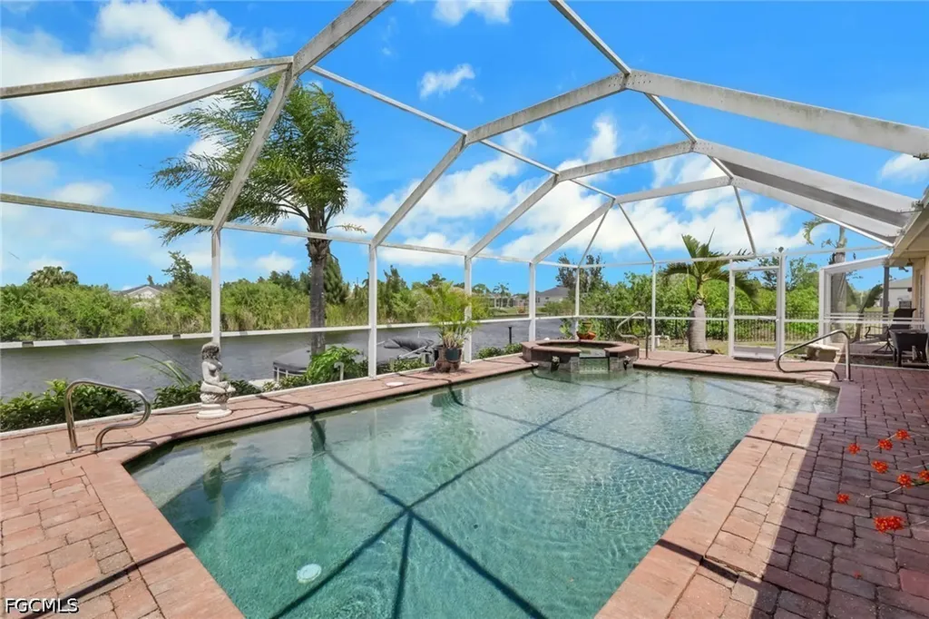 2607 NW 9th Terrace Cape Coral FL 33993