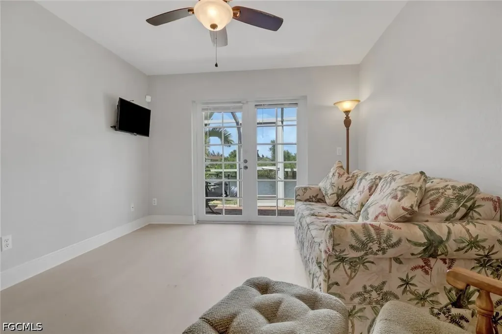2607 NW 9th Terrace Cape Coral FL 33993
