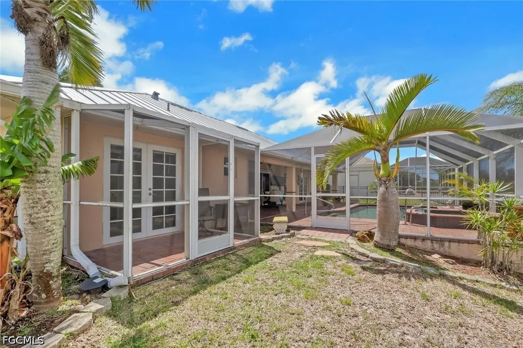 2607 NW 9th Terrace Cape Coral FL 33993