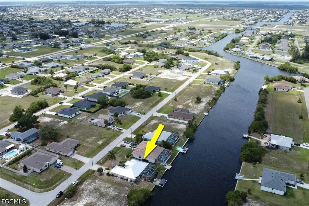 2607 NW 9th Terrace Cape Coral FL 33993