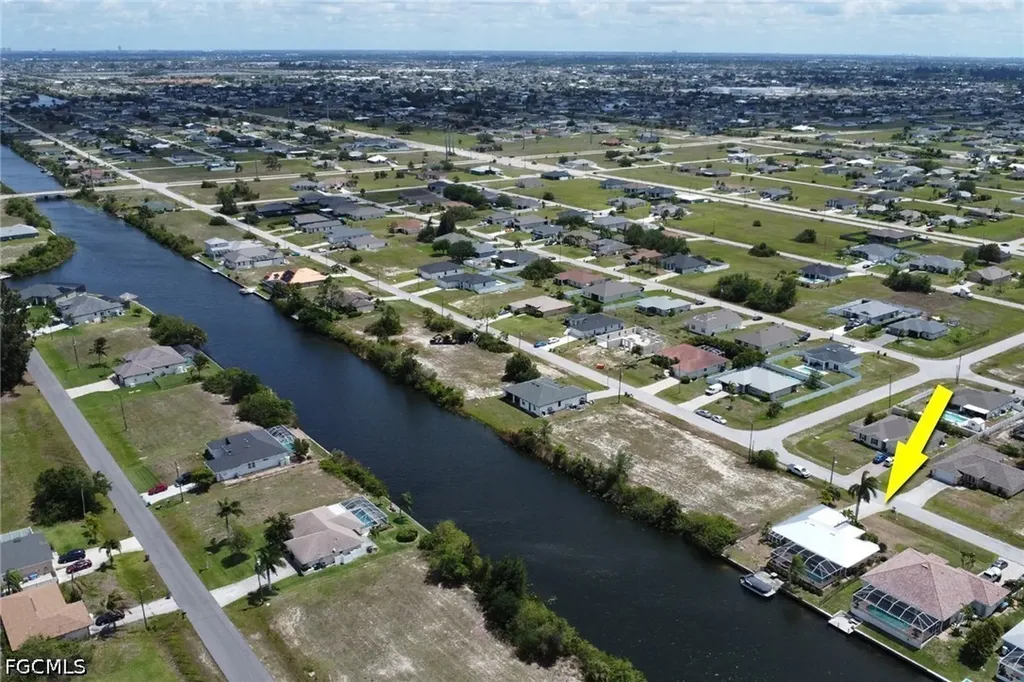 2607 NW 9th Terrace Cape Coral FL 33993