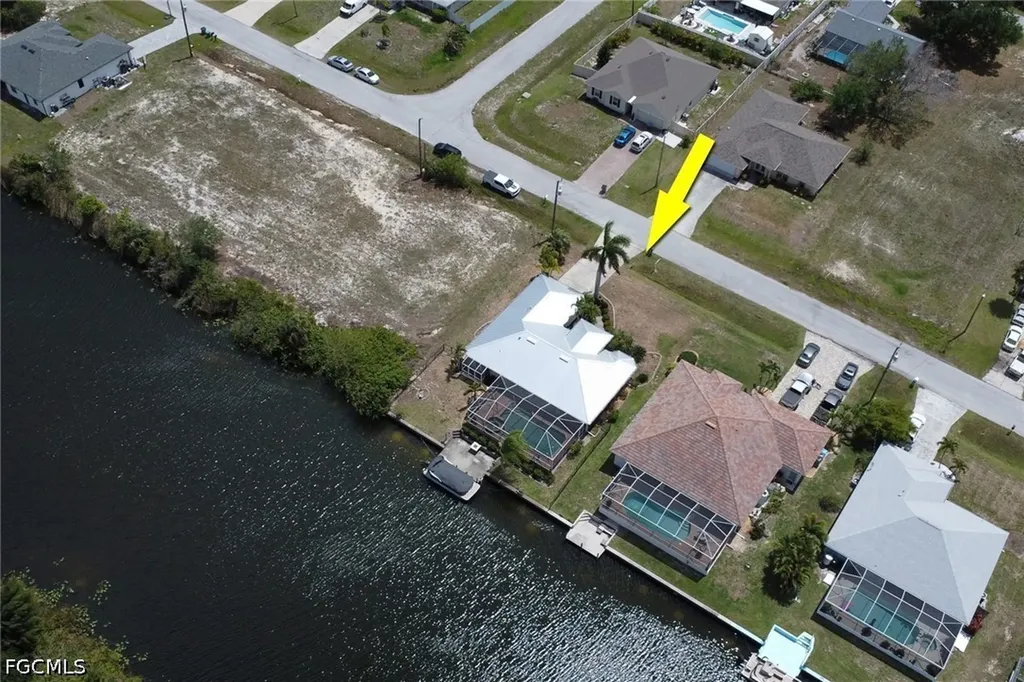 2607 NW 9th Terrace Cape Coral FL 33993
