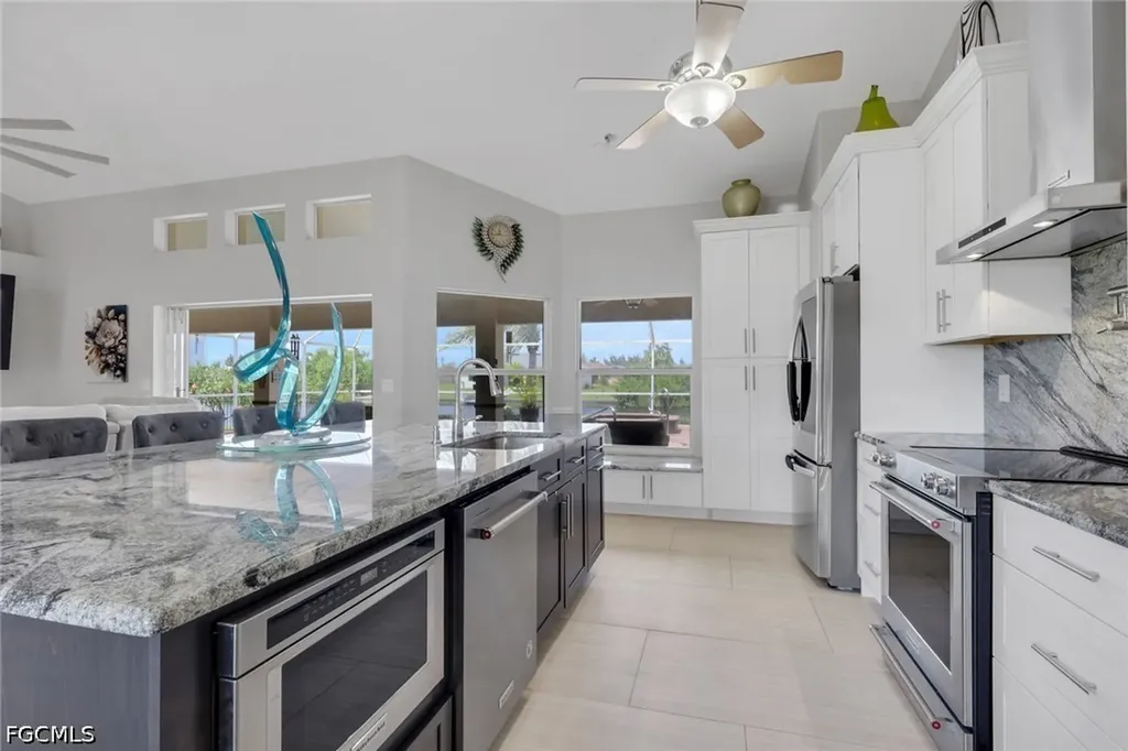 2607 NW 9th Terrace Cape Coral FL 33993