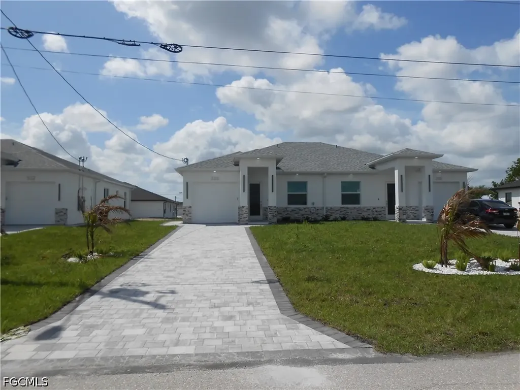 320 Poplar Street Lehigh Acres FL 33974