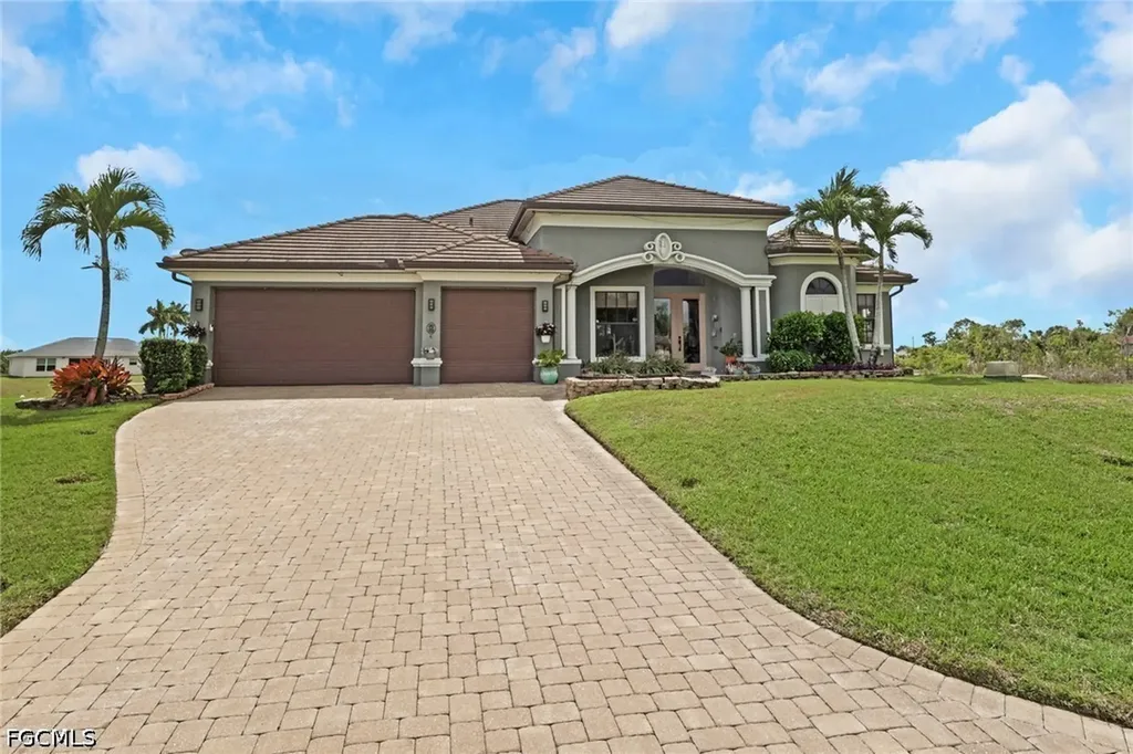 2102 NE 22nd Avenue Cape Coral FL 33909