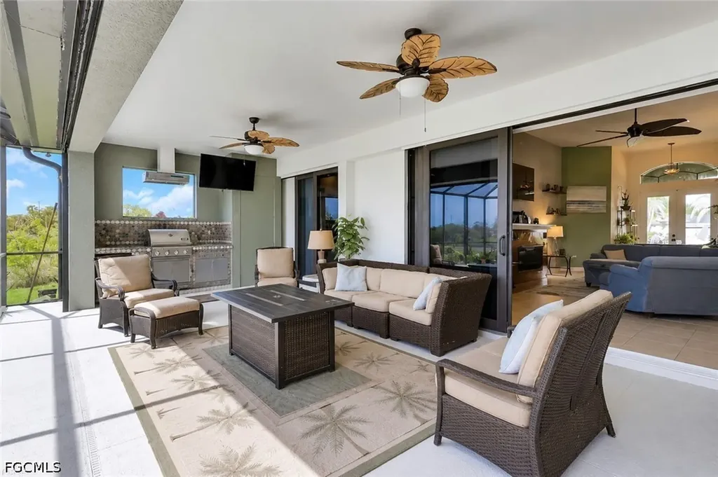 2102 NE 22nd Avenue Cape Coral FL 33909