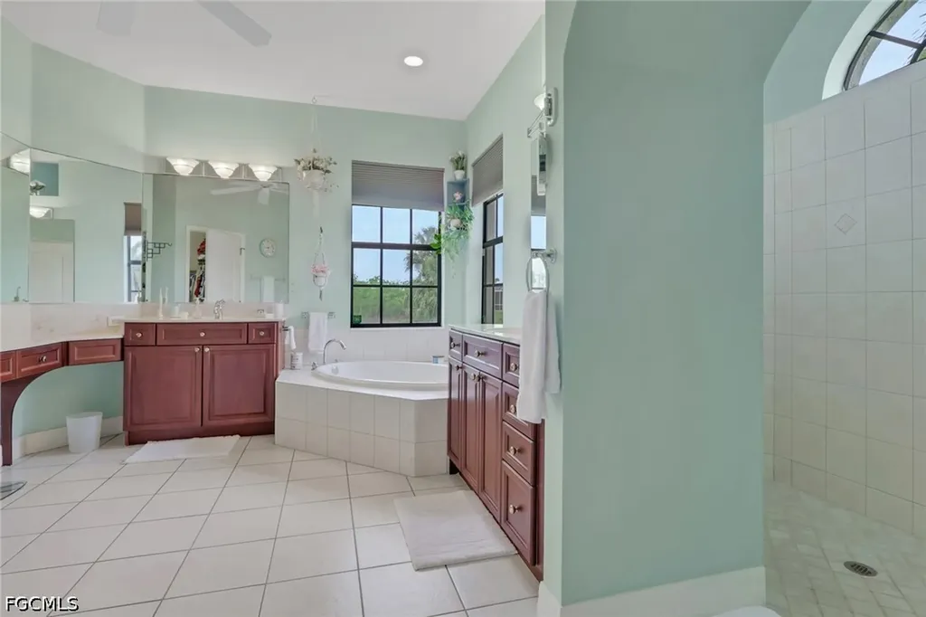 2102 NE 22nd Avenue Cape Coral FL 33909