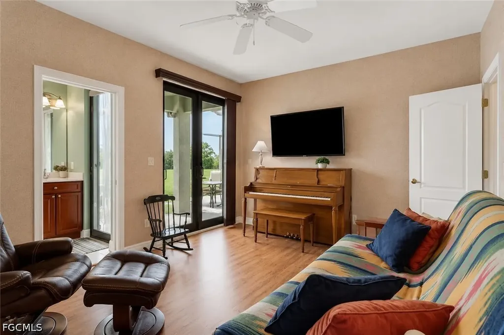 2102 NE 22nd Avenue Cape Coral FL 33909