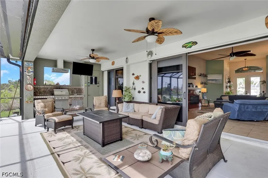 2102 NE 22nd Avenue Cape Coral FL 33909