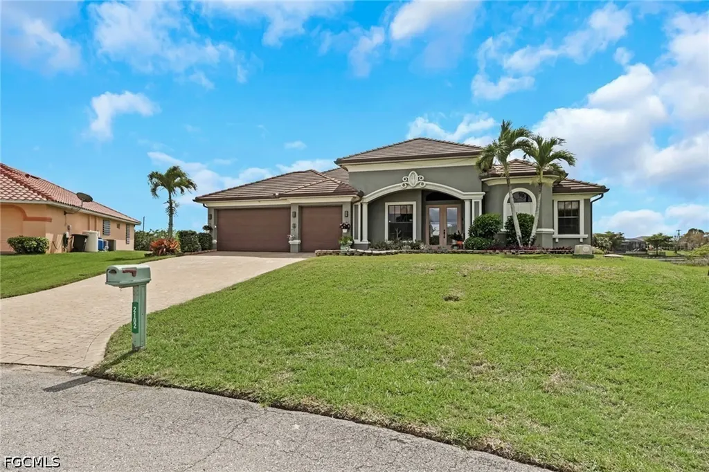 2102 NE 22nd Avenue Cape Coral FL 33909