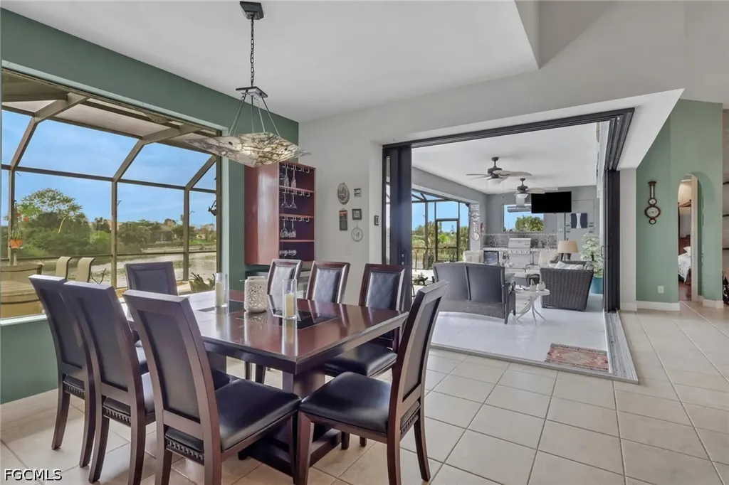 2102 NE 22nd Avenue Cape Coral FL 33909