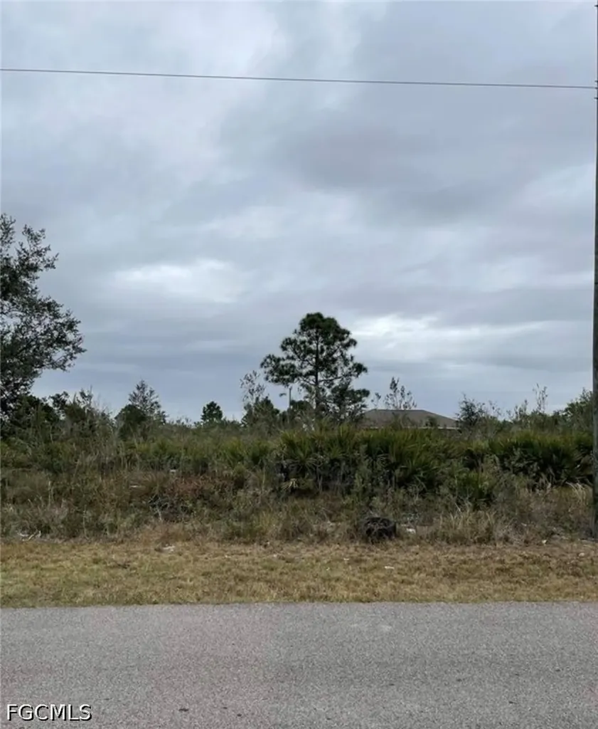2816 64th Street W Lehigh Acres FL 33971
