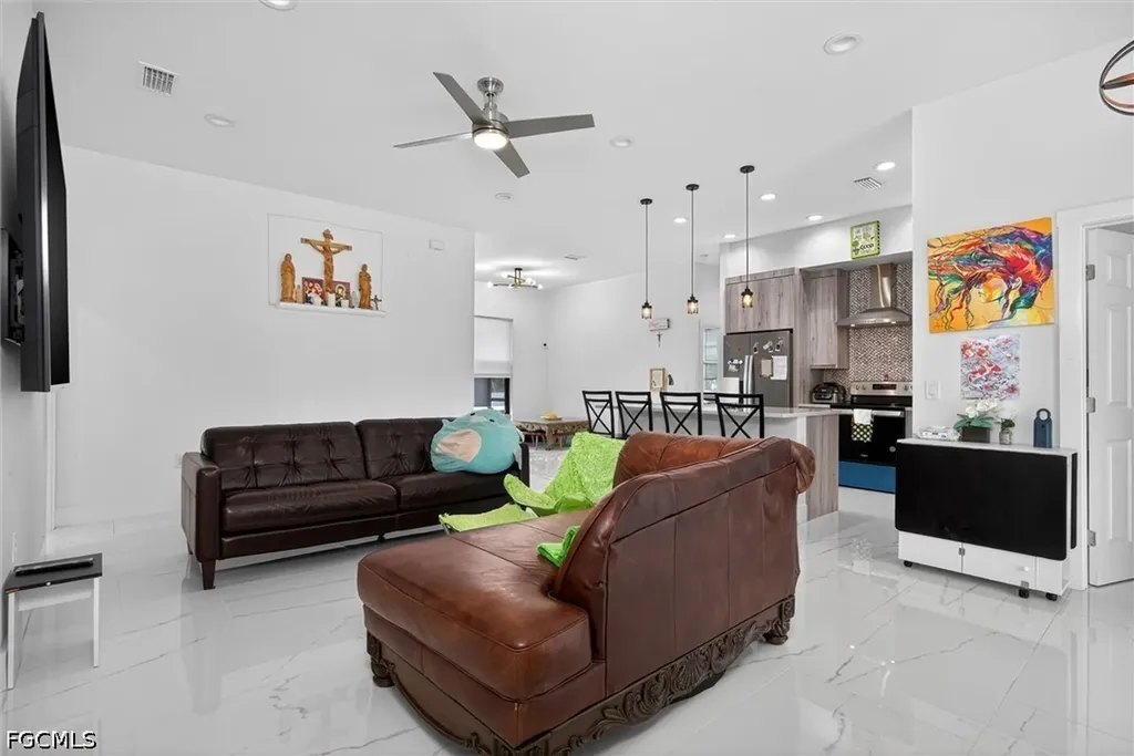 810 Floyd Avenue S Lehigh Acres FL 33976