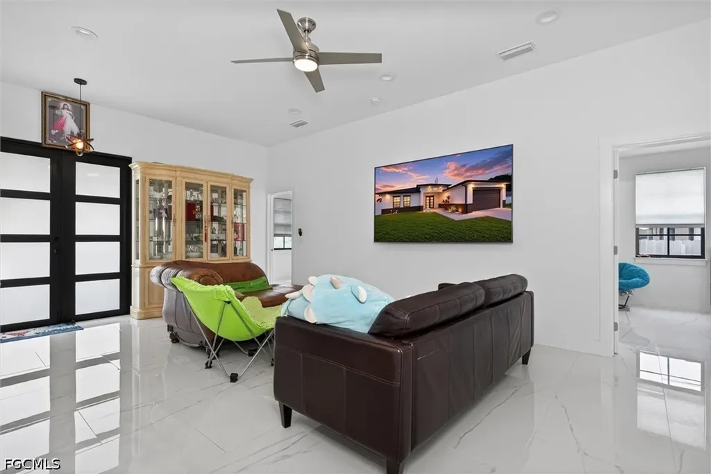810 Floyd Avenue S Lehigh Acres FL 33976