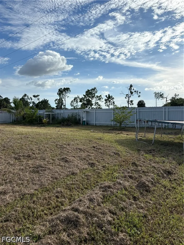 810 Floyd Avenue S Lehigh Acres FL 33976