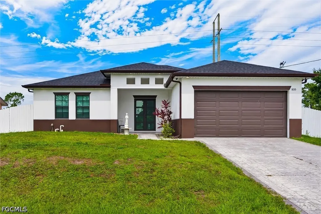 810 Floyd Avenue S Lehigh Acres FL 33976