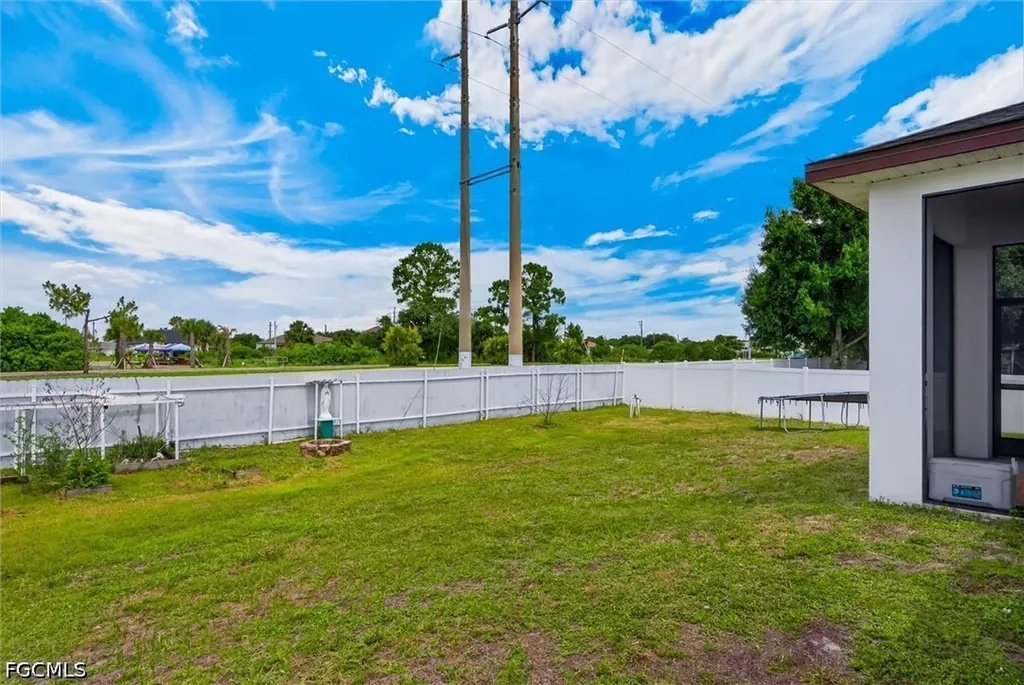 810 Floyd Avenue S Lehigh Acres FL 33976