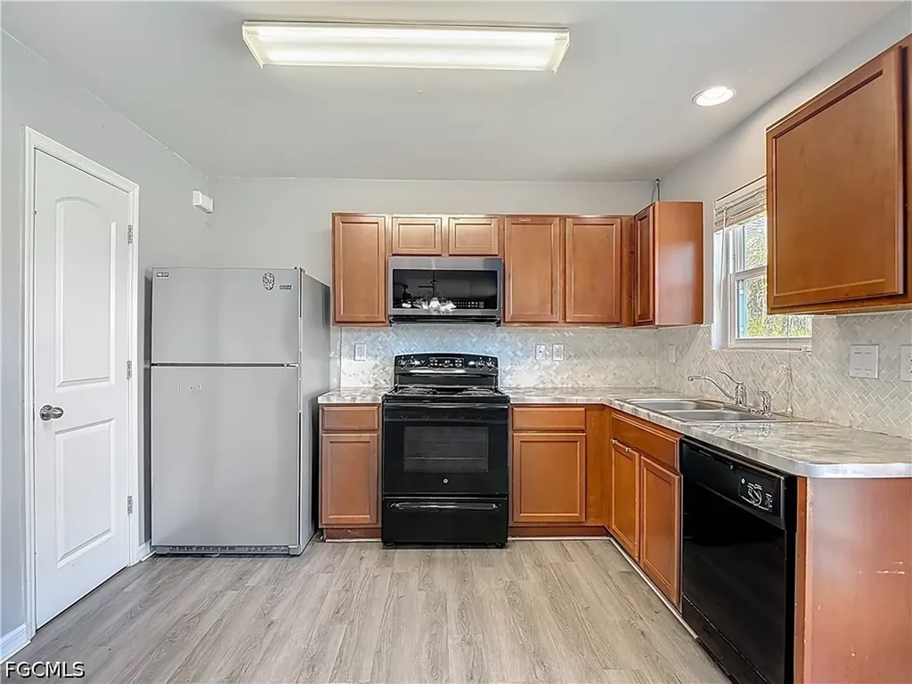 3036 Harvard Circle Labelle FL 33935