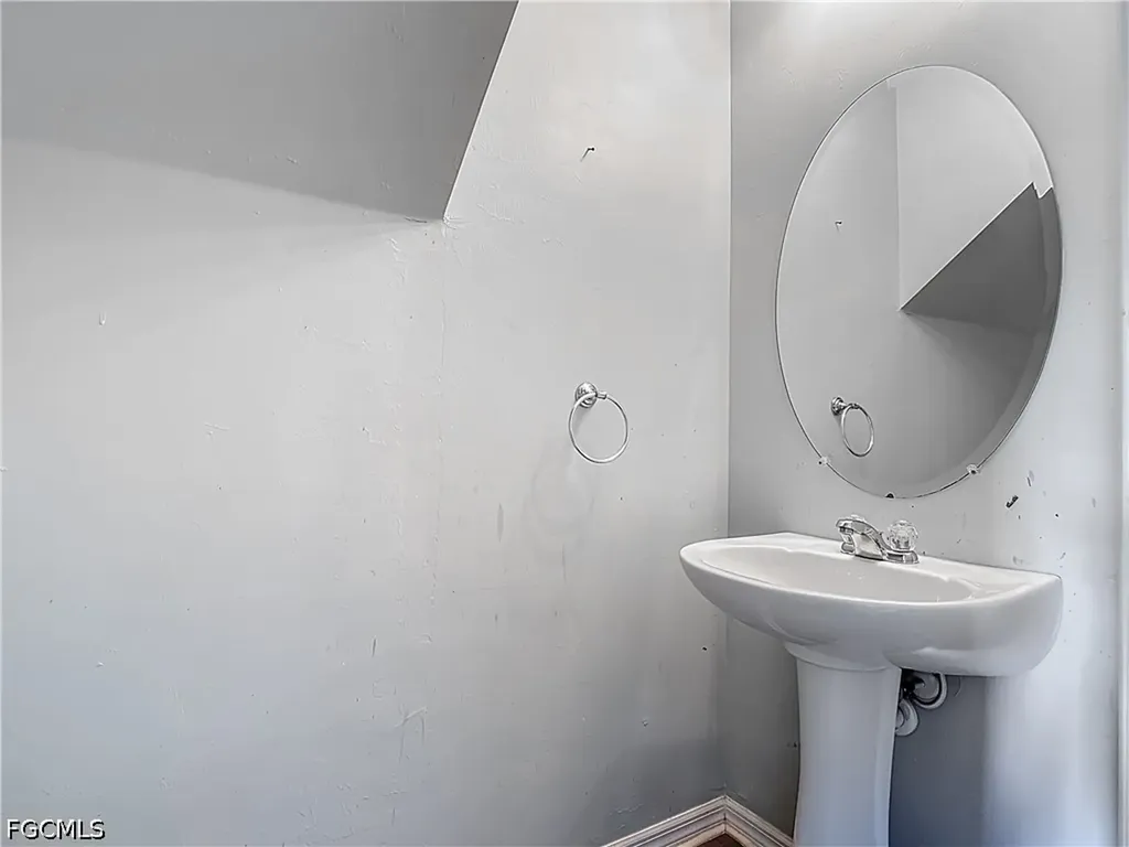 3036 Harvard Circle Labelle FL 33935