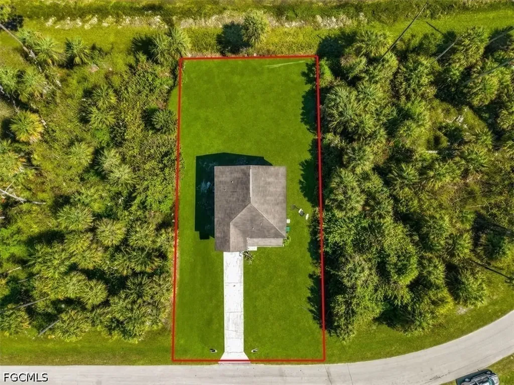 3036 Harvard Circle Labelle FL 33935