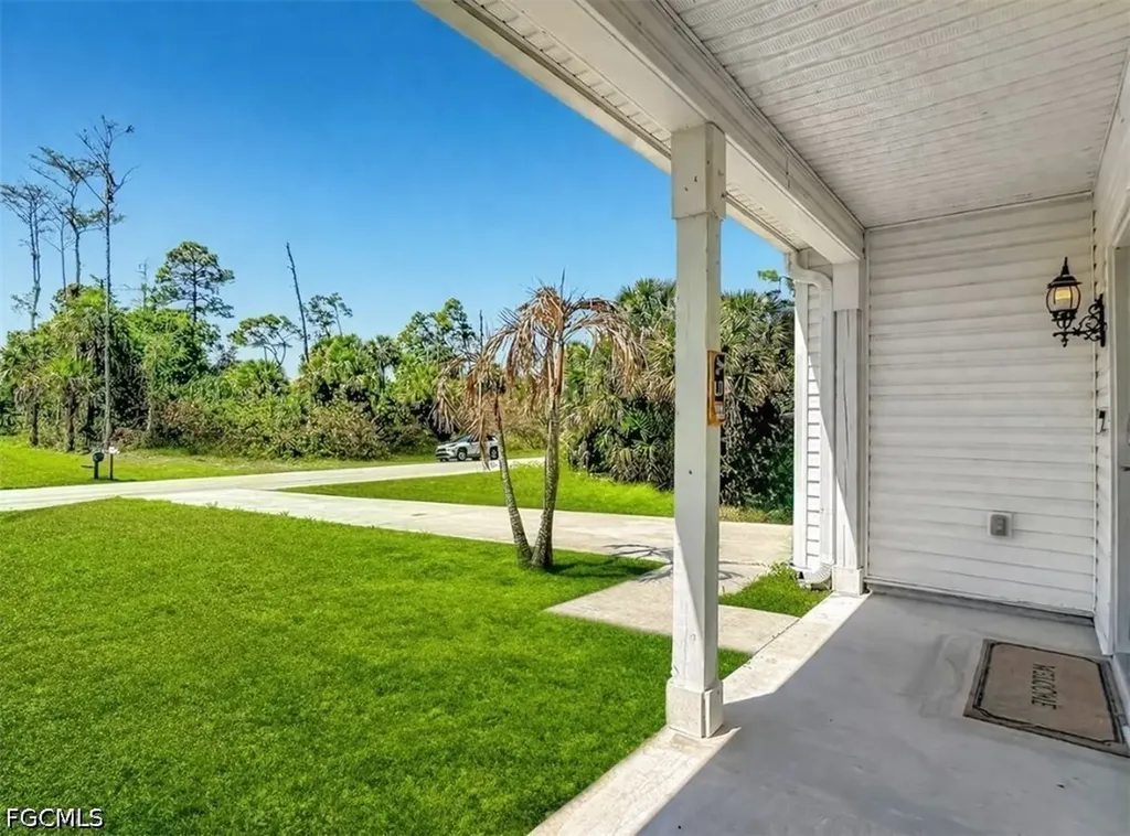3036 Harvard Circle Labelle FL 33935