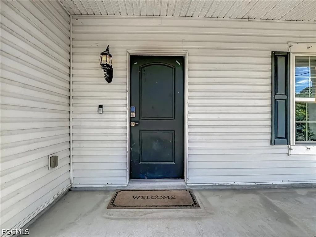 3036 Harvard Circle Labelle FL 33935