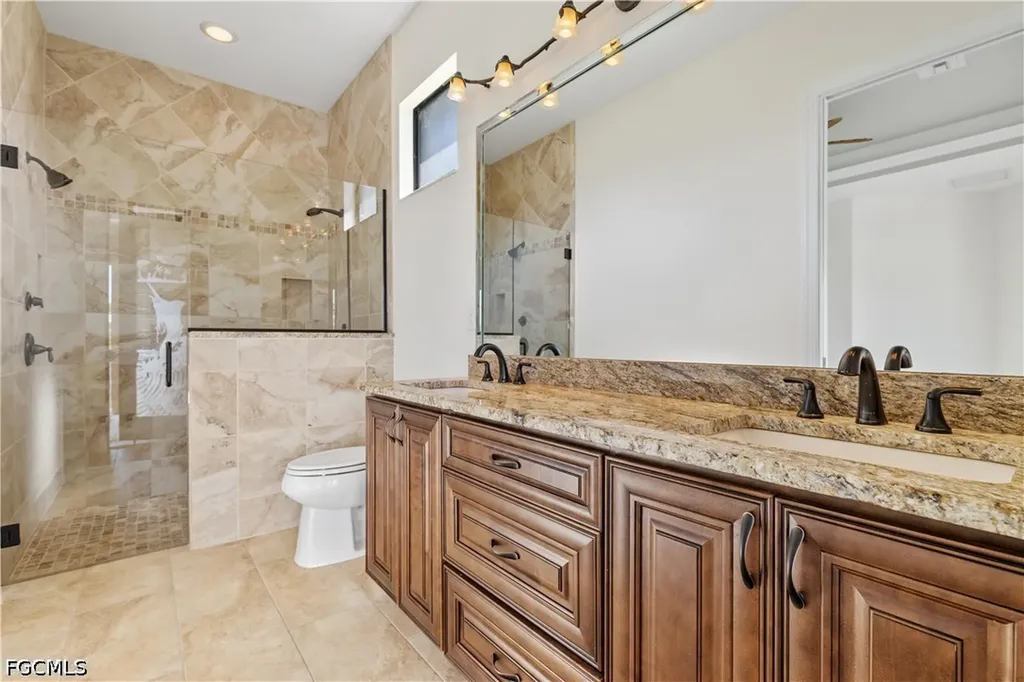 4928 SW 11th Place Cape Coral FL 33914