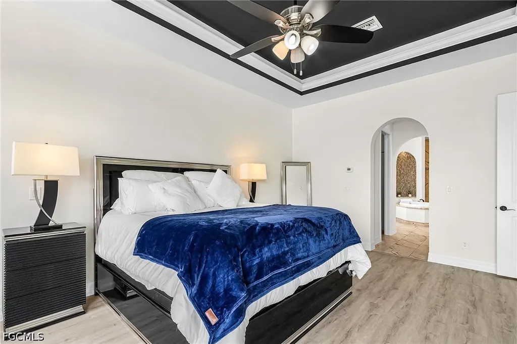 4928 SW 11th Place Cape Coral FL 33914