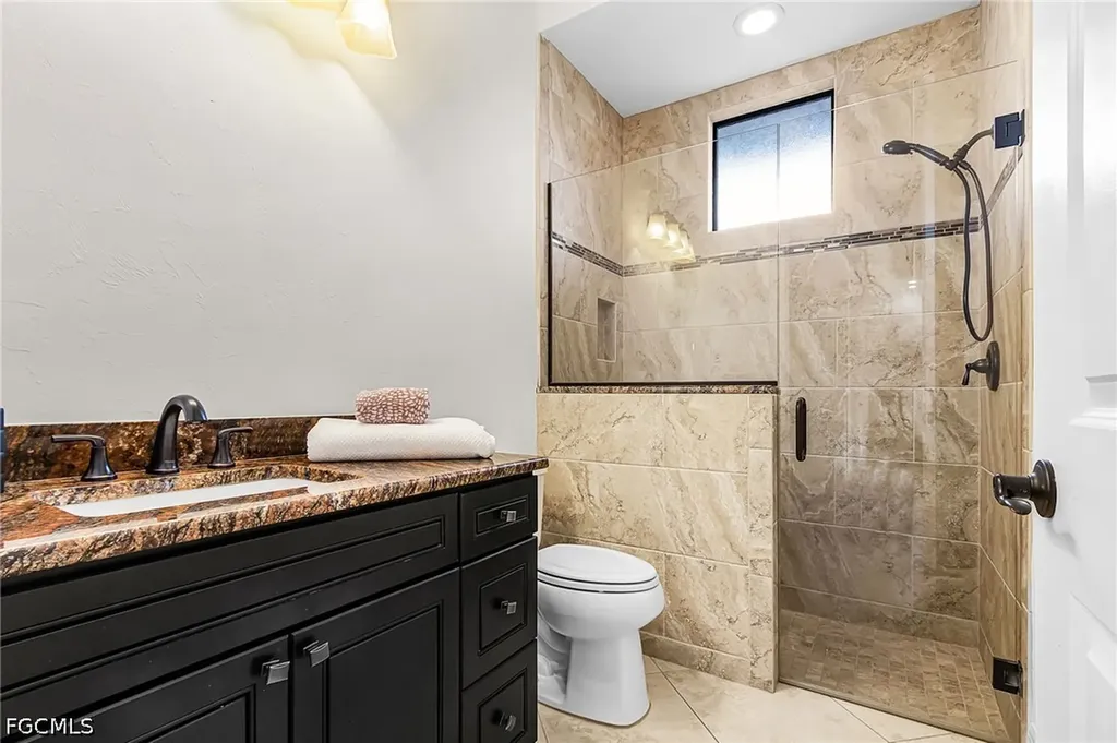 4928 SW 11th Place Cape Coral FL 33914