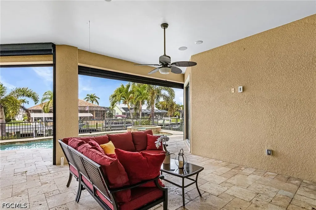 4928 SW 11th Place Cape Coral FL 33914