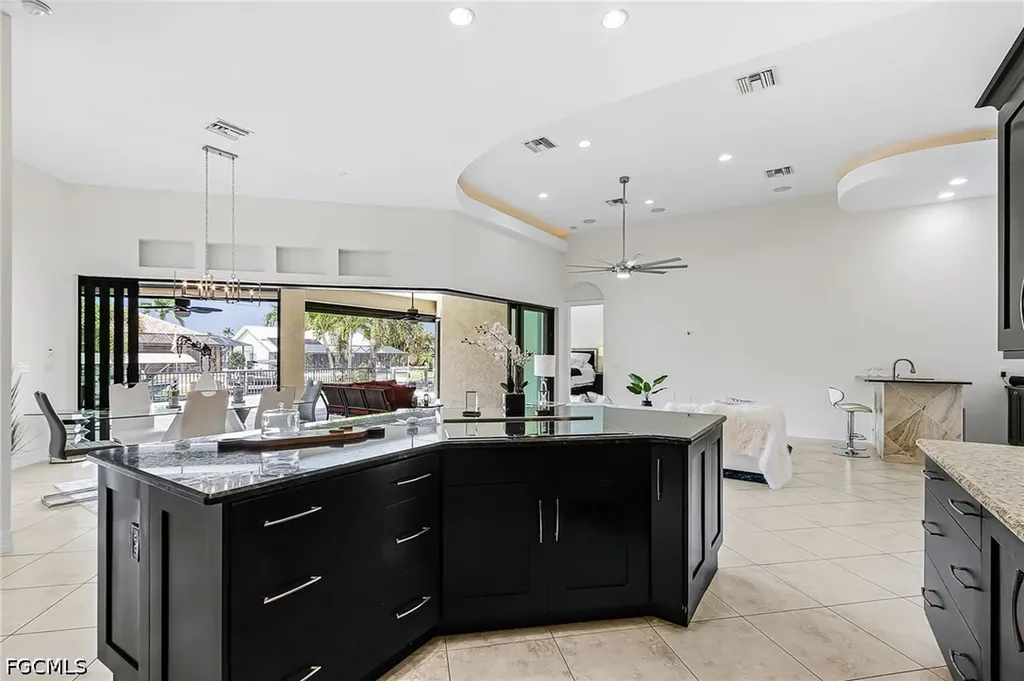 4928 SW 11th Place Cape Coral FL 33914