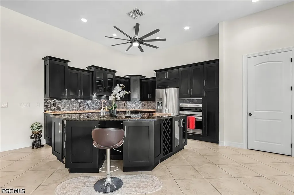 4928 SW 11th Place Cape Coral FL 33914