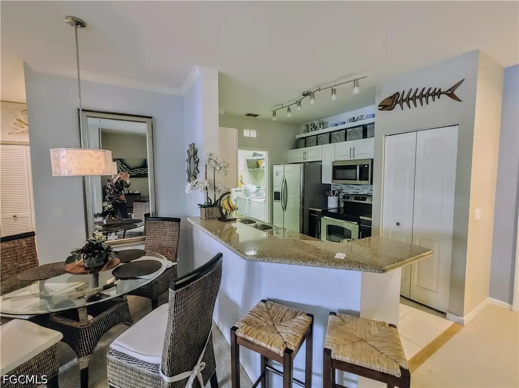 1776 Concordia Lake Circle Cape Coral FL 33909
