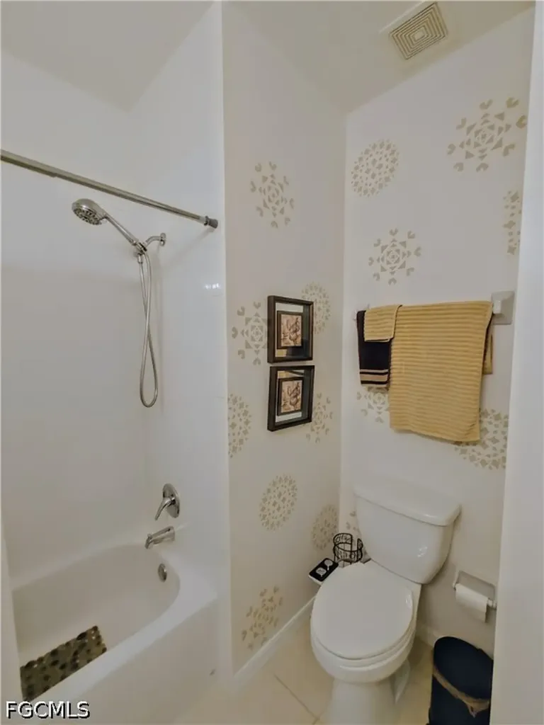1776 Concordia Lake Circle Cape Coral FL 33909