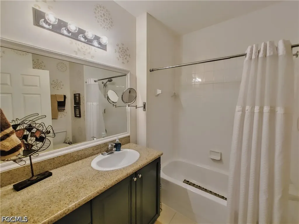 1776 Concordia Lake Circle Cape Coral FL 33909