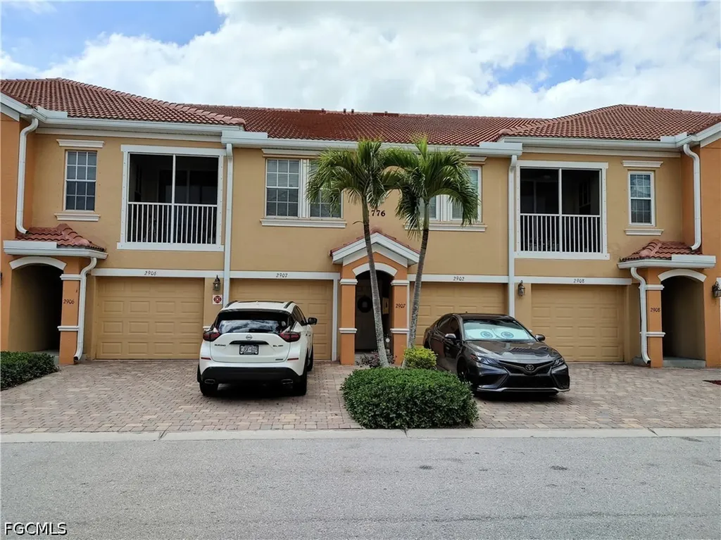 1776 Concordia Lake Circle Cape Coral FL 33909
